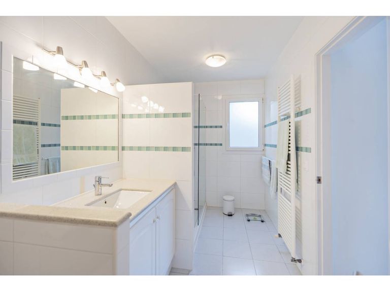 Property thumbnail 22