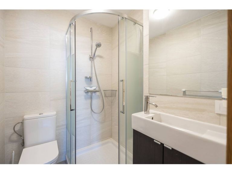 Property thumbnail 32
