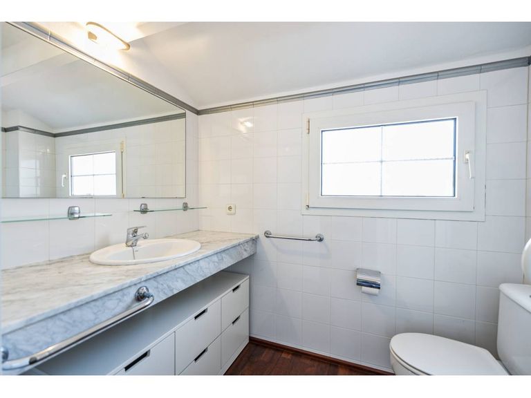 Property thumbnail 23