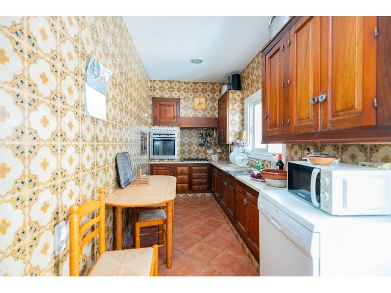 Property thumbnail 1
