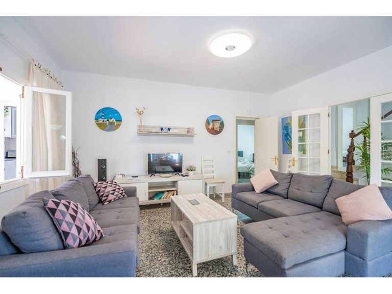 Property thumbnail 7