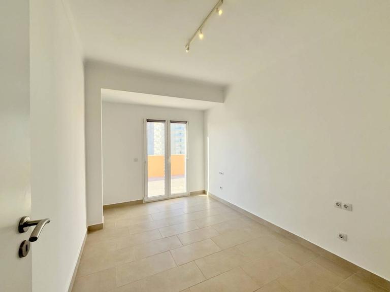 Property thumbnail 16