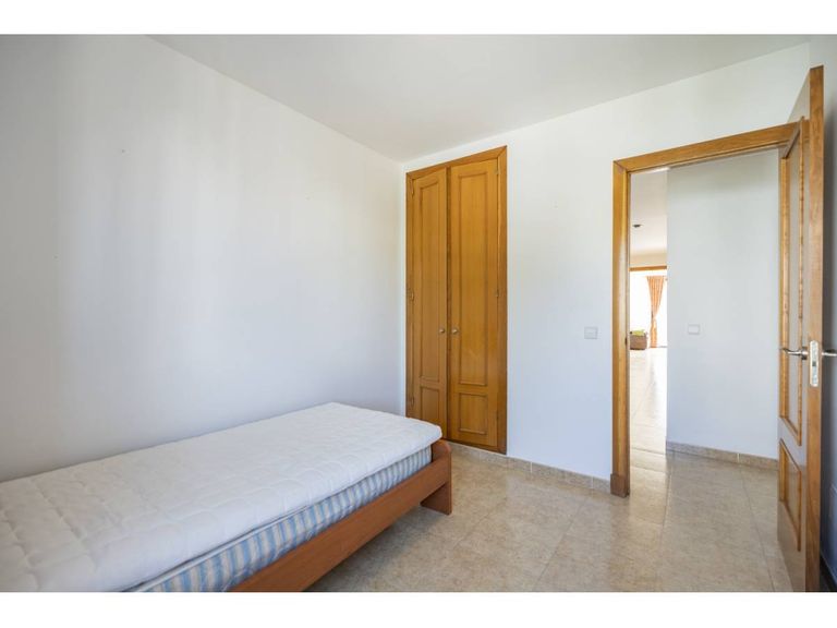 Property thumbnail 13