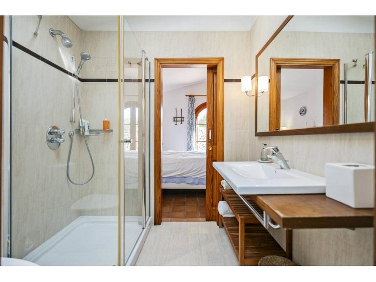 Property thumbnail 13