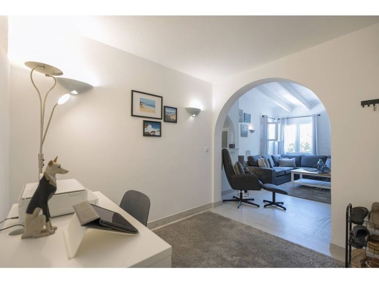 Property thumbnail 7