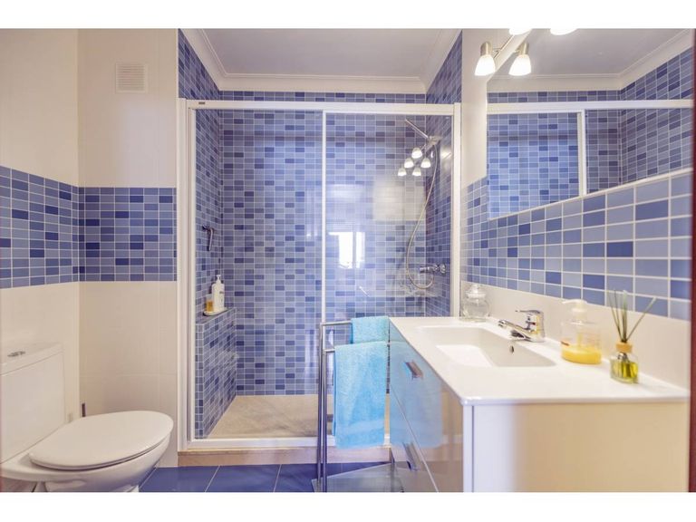 Property thumbnail 9