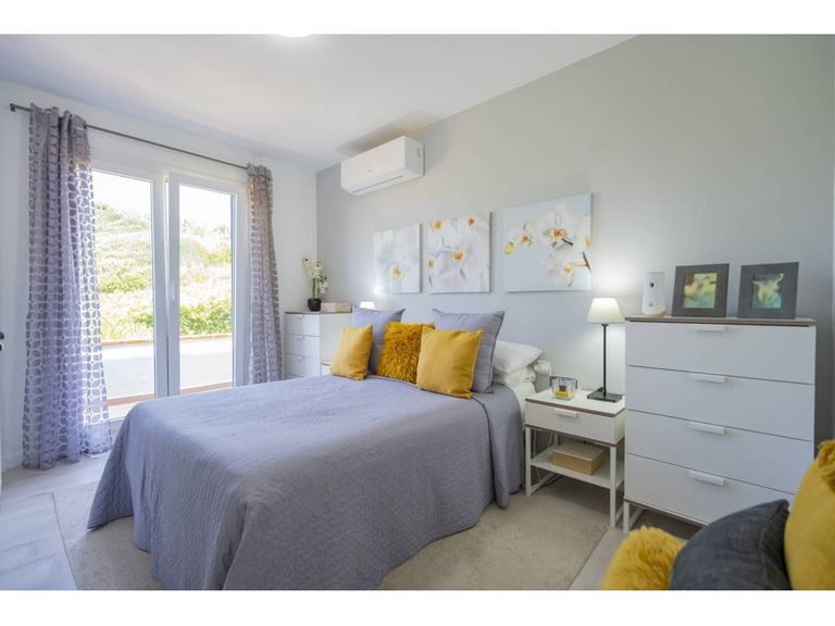 Property thumbnail 12