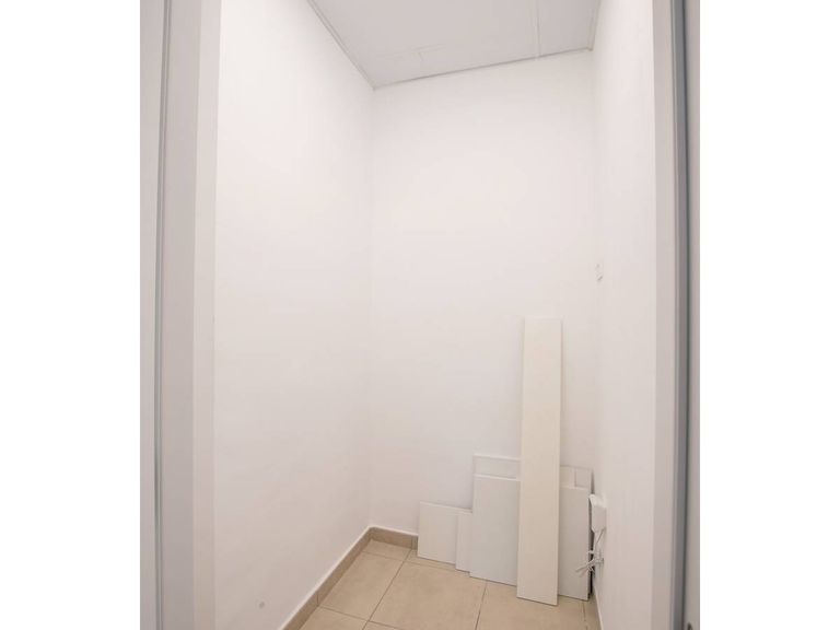 Property thumbnail 10