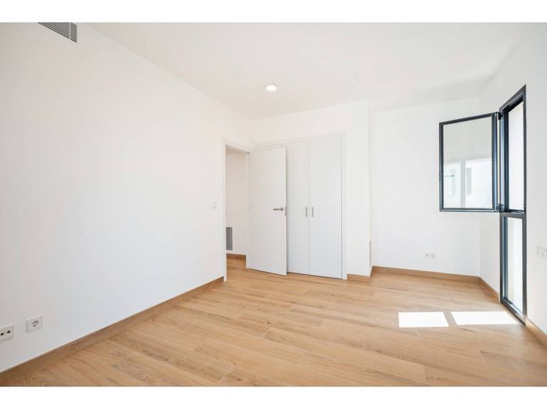 Property thumbnail 8