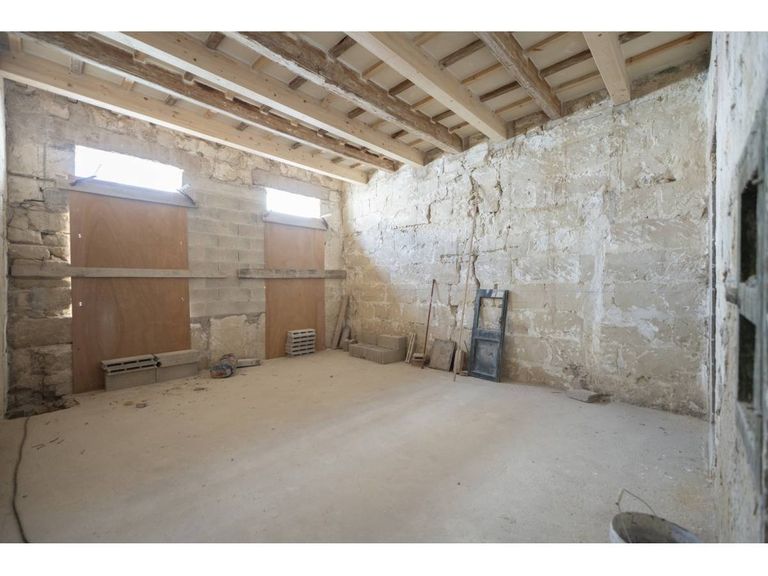 Property thumbnail 2