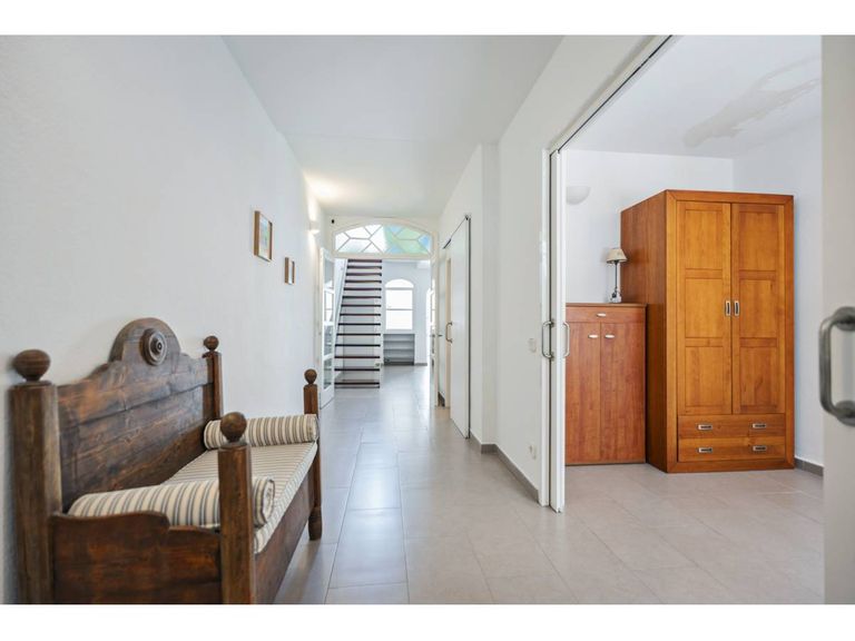 Property thumbnail 6