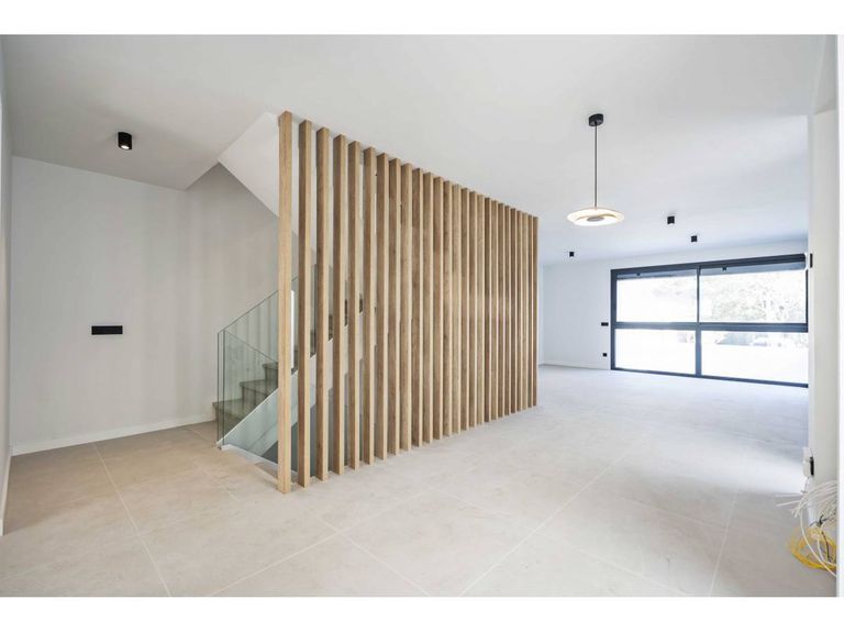 Property thumbnail 64