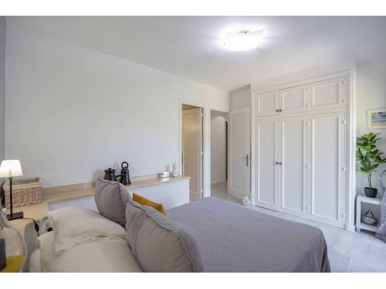 Property thumbnail 16