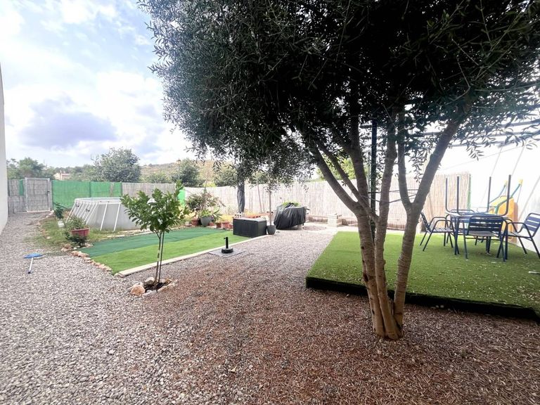 Property thumbnail 3