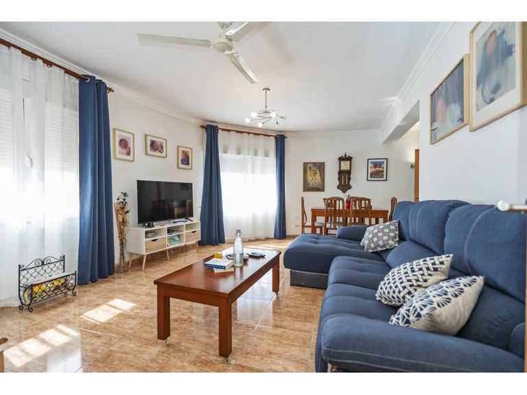 Property thumbnail 1
