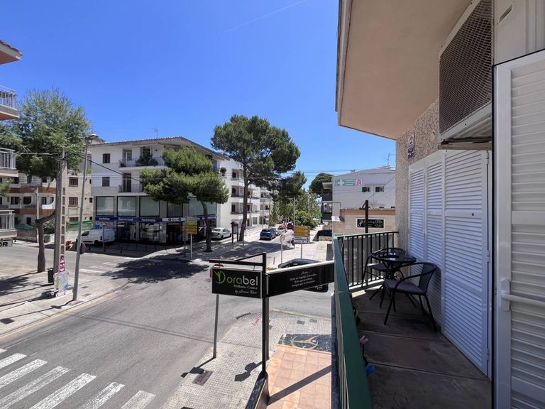 Property thumbnail 1