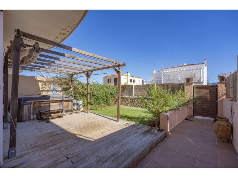 Property thumbnail 1