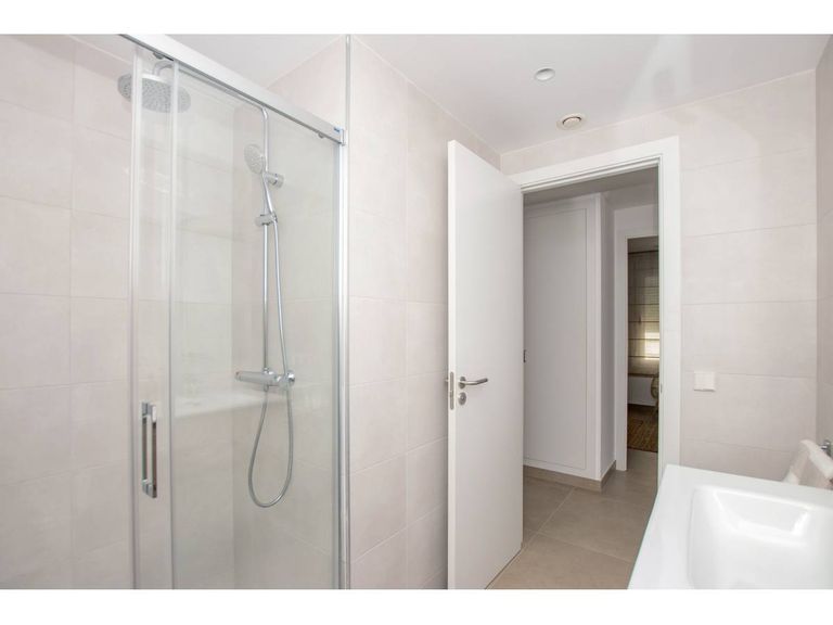 Property thumbnail 18
