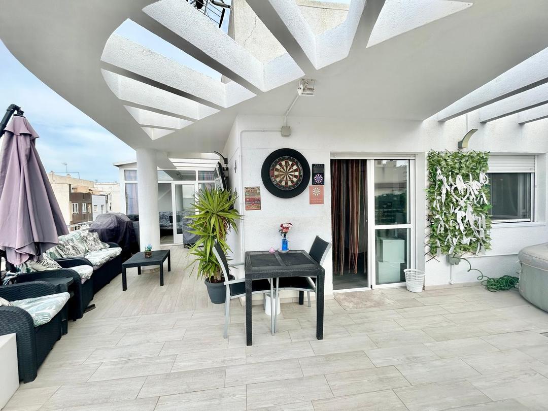 2 bedroom Apartment in Torrevieja Town Centre, Costa Blanca - Property CEB4094