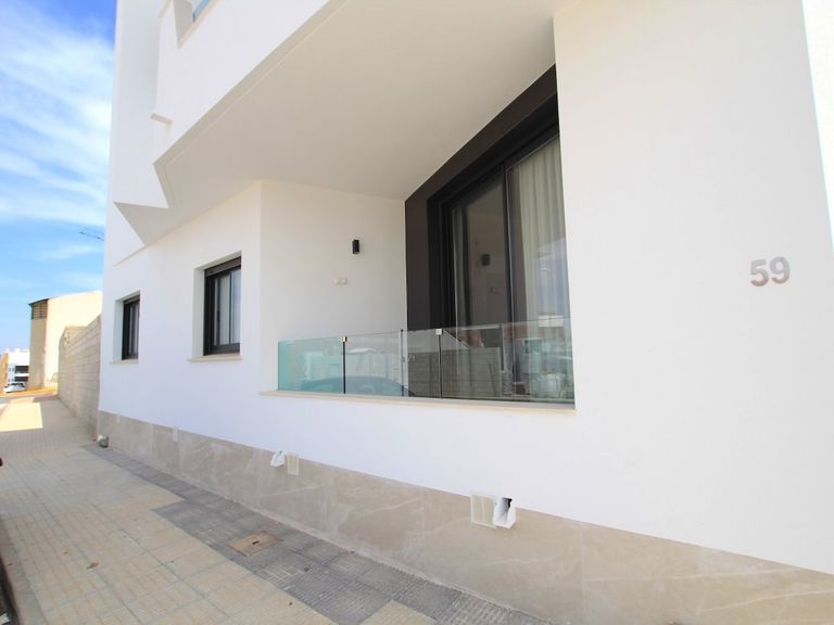 Property thumbnail 25