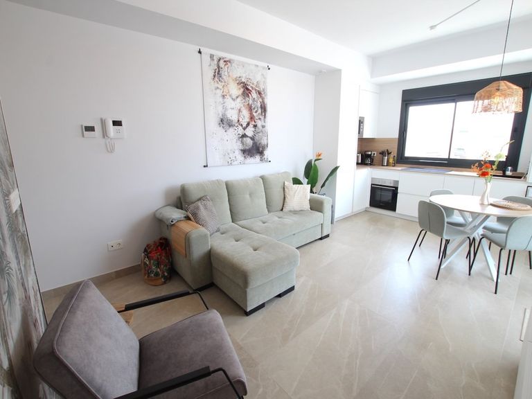 Property thumbnail 9