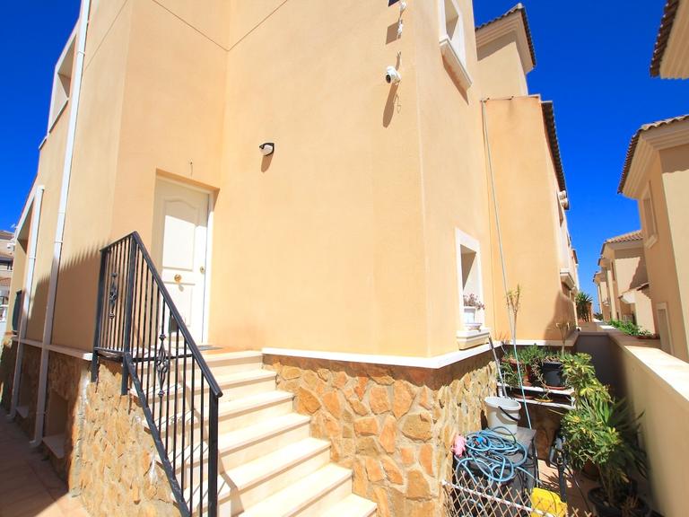 Property thumbnail 9