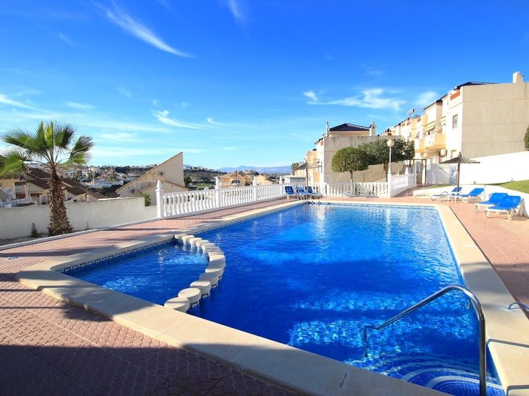 Property thumbnail 2