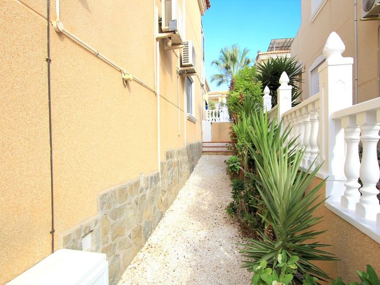 Property thumbnail 10