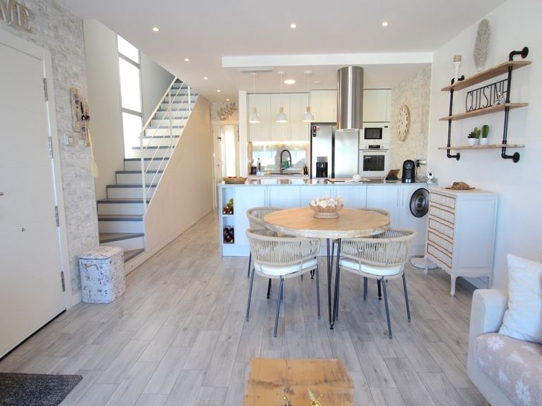Property thumbnail 3