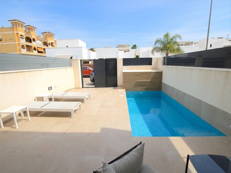 3 bedroom House / Villa in Benijofar, Costa Blanca - Property CM425