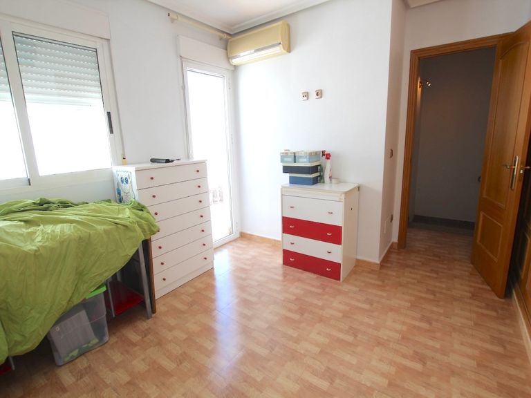 Property thumbnail 18