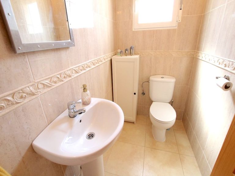 Property thumbnail 24