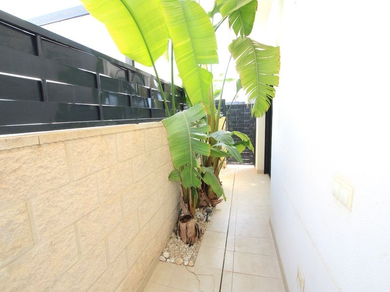 Property thumbnail 10