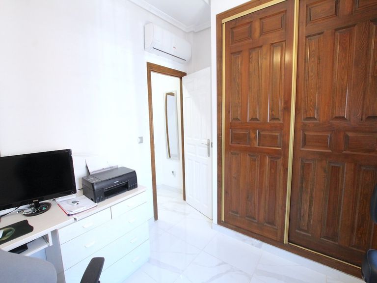 Property thumbnail 27