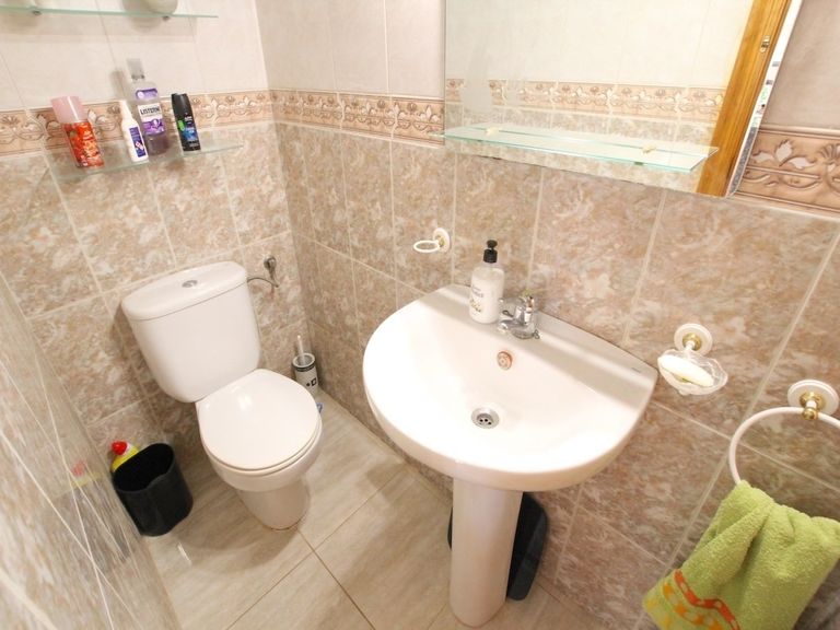 Property thumbnail 8