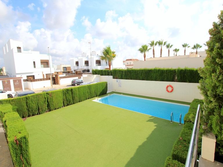 Property thumbnail 6
