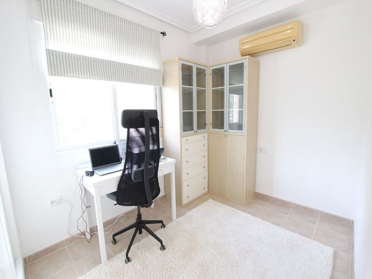 Property thumbnail 13
