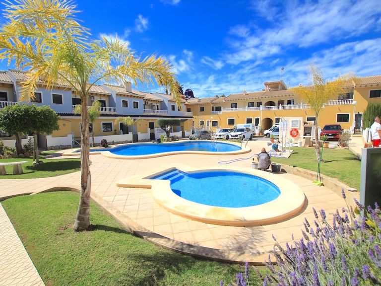 Property thumbnail 1