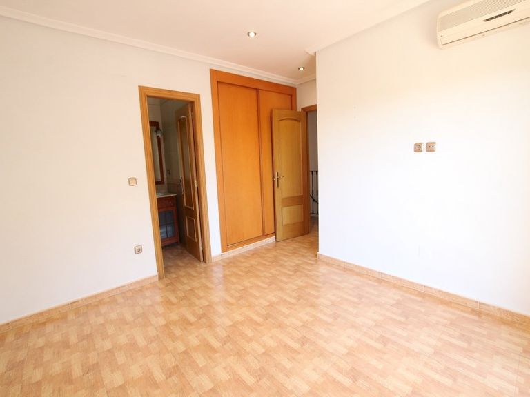 Property thumbnail 20