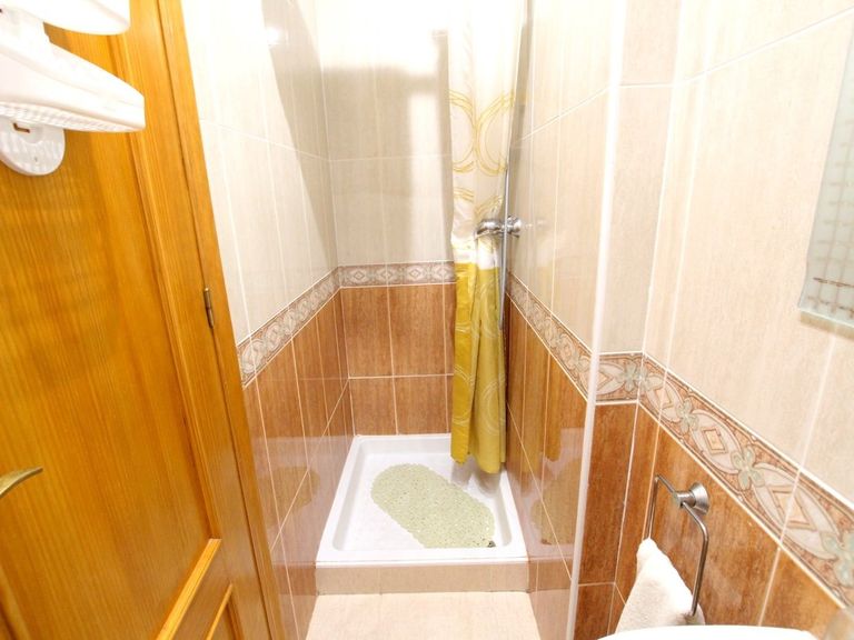 Property thumbnail 16