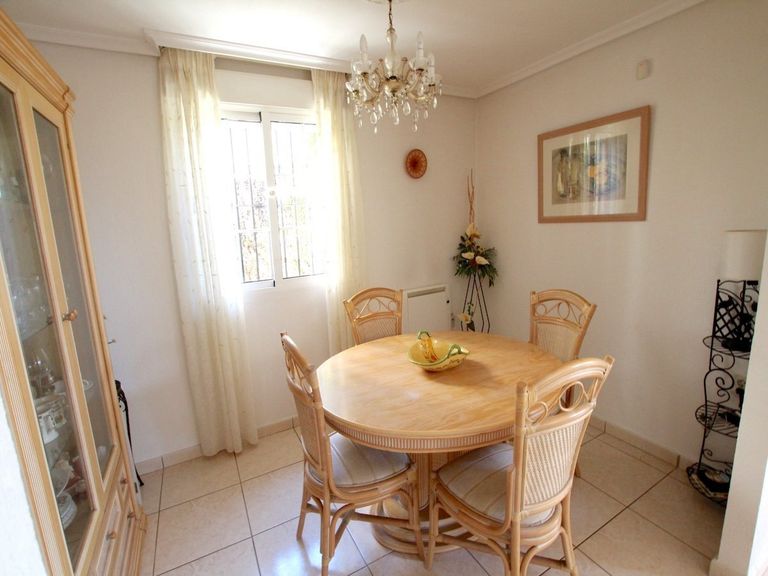 Property thumbnail 8