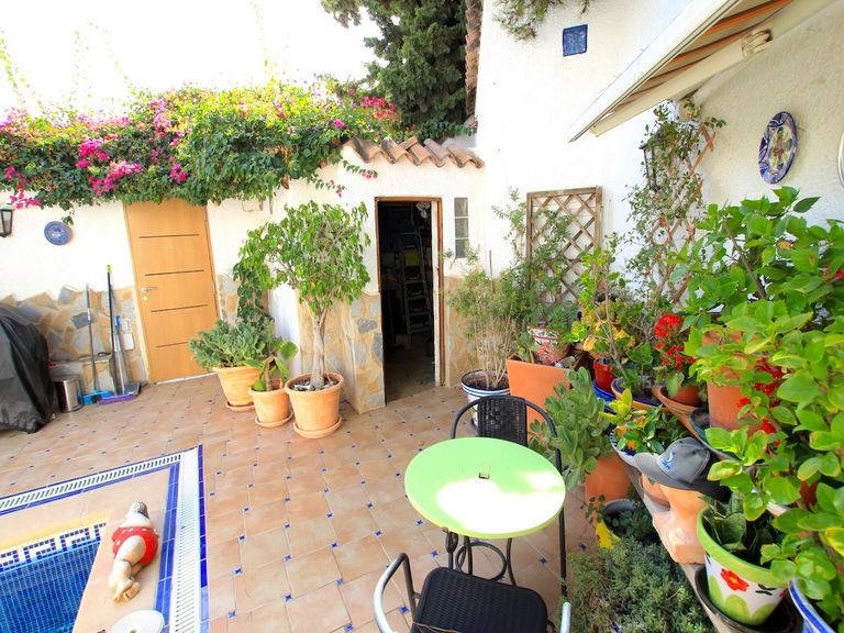 Property thumbnail 6