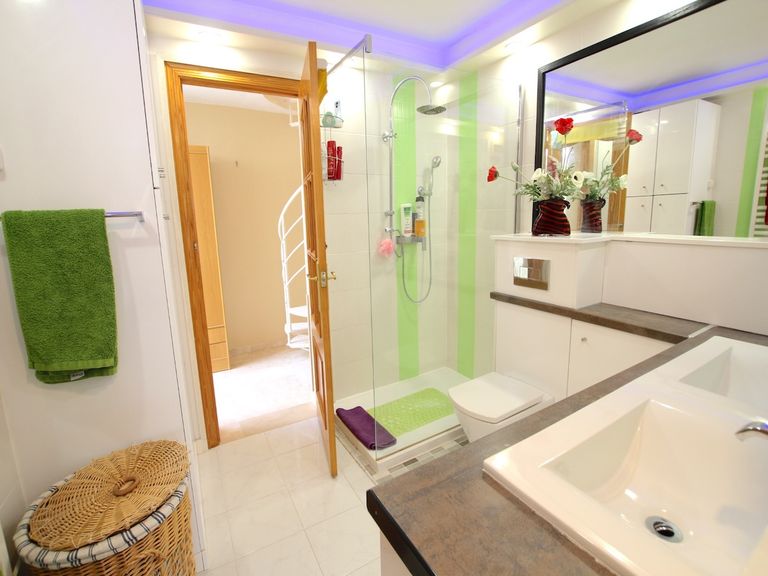 Property thumbnail 25