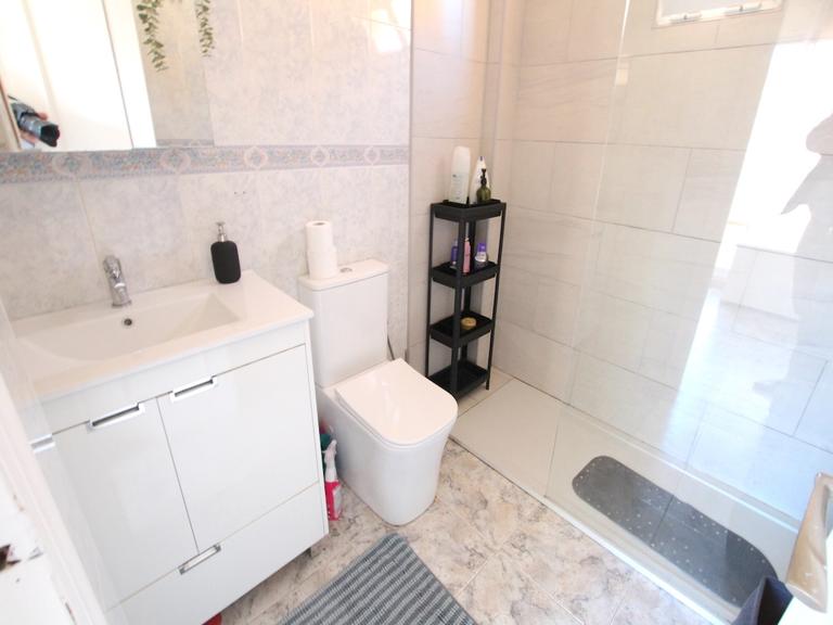 Property thumbnail 25