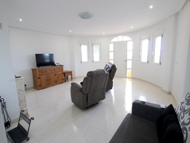 Property thumbnail 25