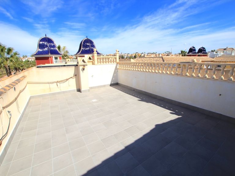 Property thumbnail 25
