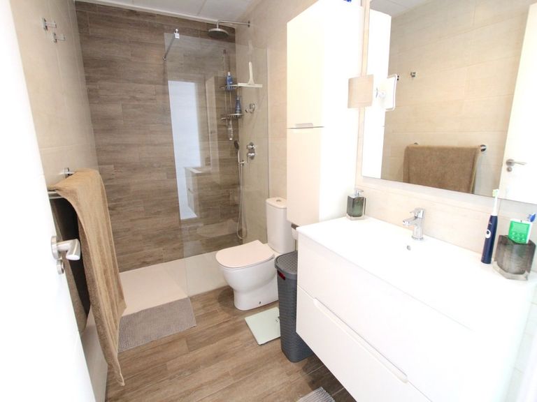 Property thumbnail 26