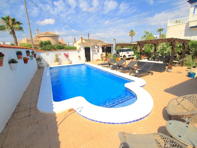 Property thumbnail 4
