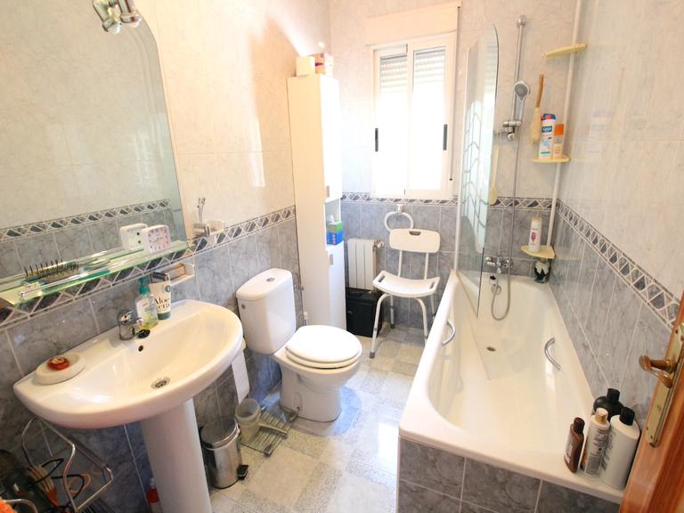 Property thumbnail 32