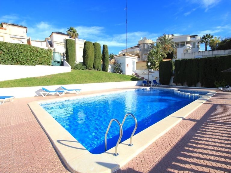 Property thumbnail 3